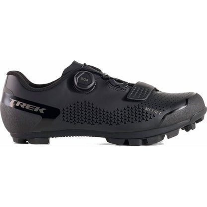 unisex foray mountain shoe in black