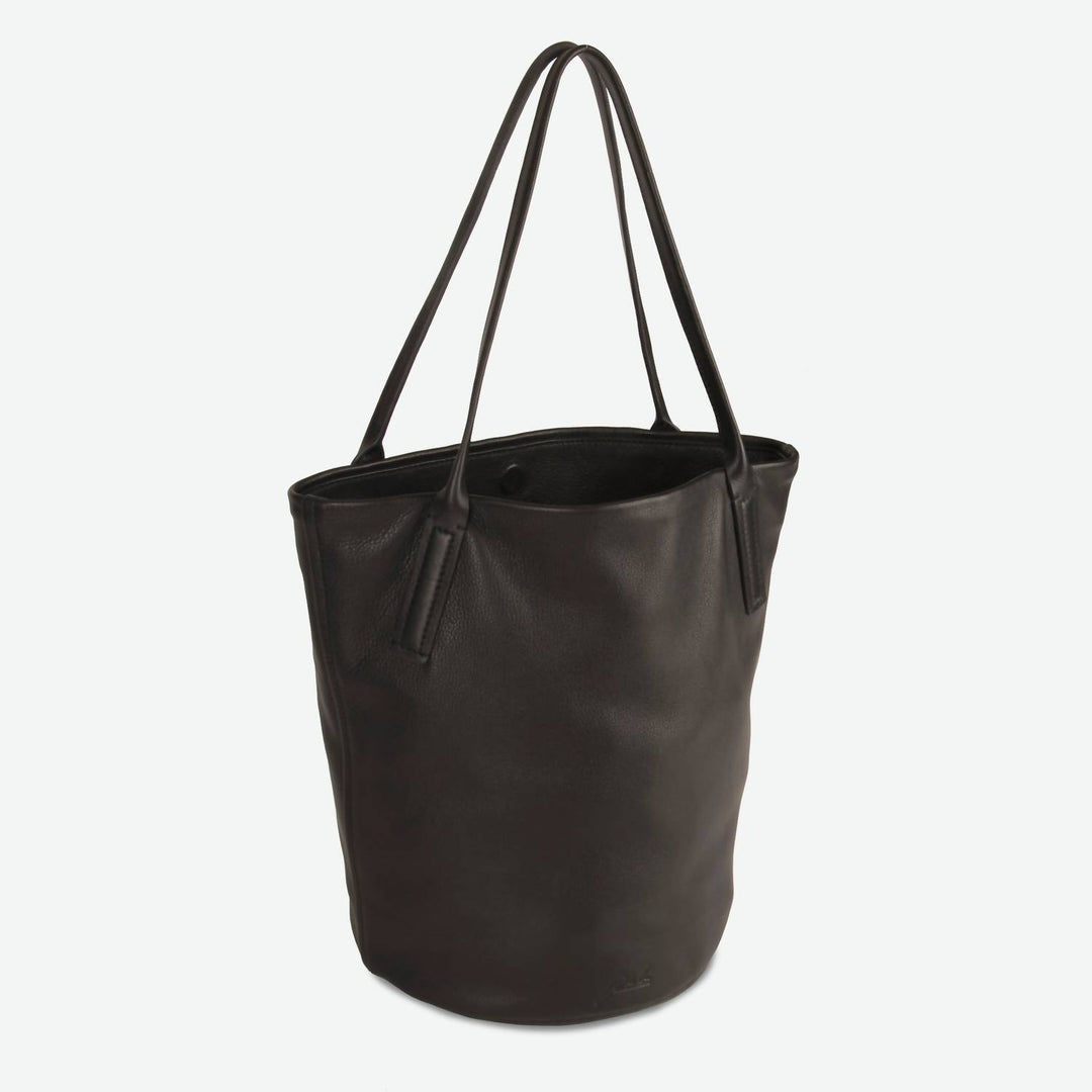 women's waverly bucket tote bag in black