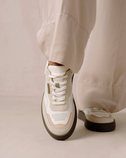 vintage leather sneakers in beige olive