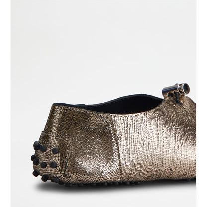 gommino in leather with drawstring