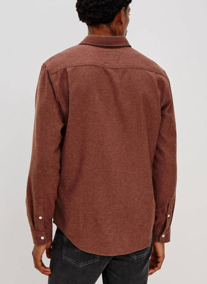 runson long sleeve button down shirt in mahogany heather