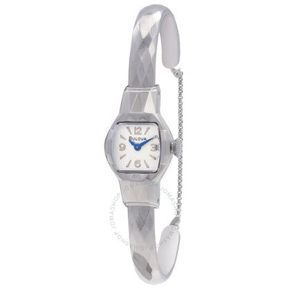 بولوفا، ساعة أمريكان جيرل كوارتز بمينا بيضاء للسيدات