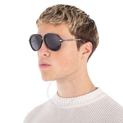 نظارات شمسية بربري جود بايلوت للرجال باللون الرمادي الداكن