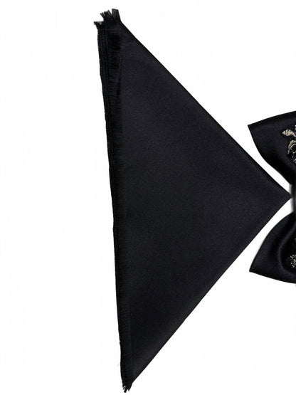 men's bow tie and pocket piece in black with embroidered pattern