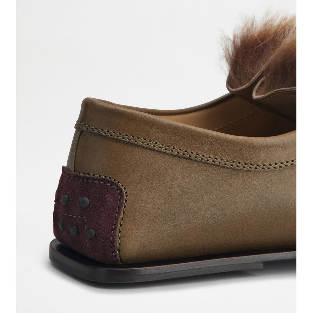 loafers in leather