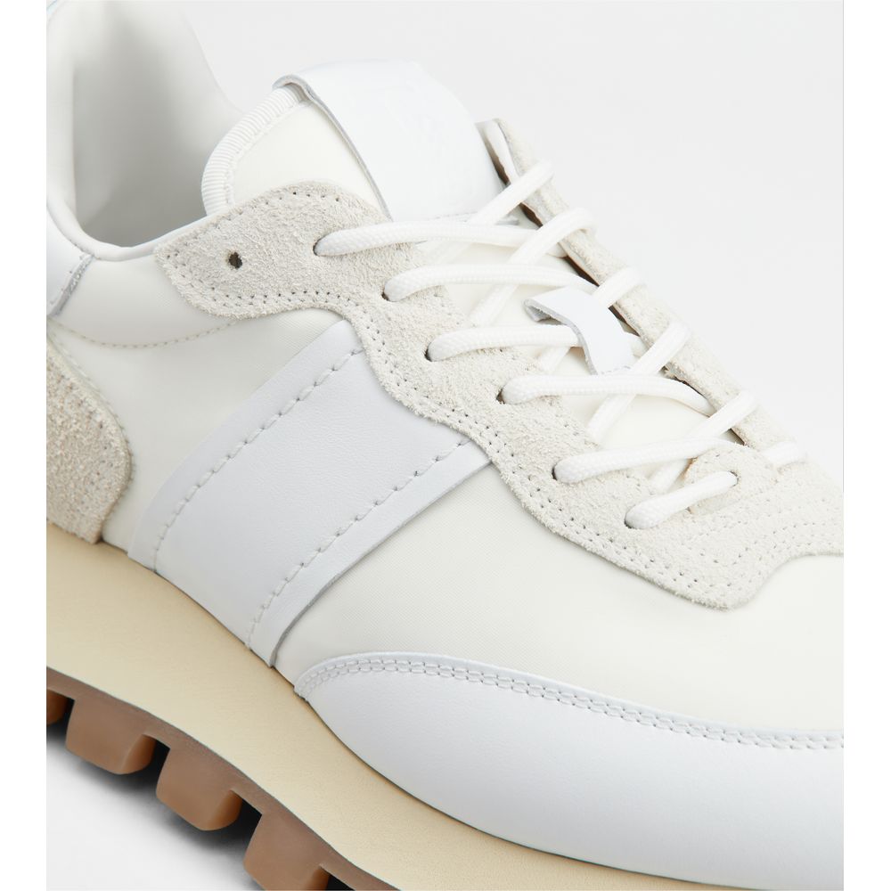 sneakers  1t in leather and fabric