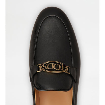 loafers in leather