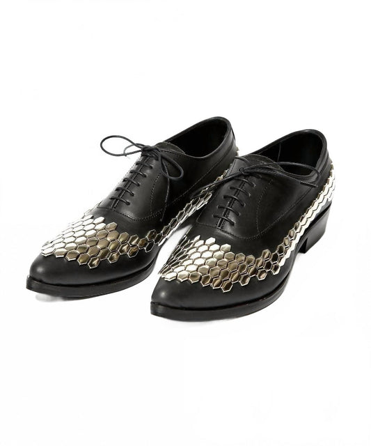 US 7 - black