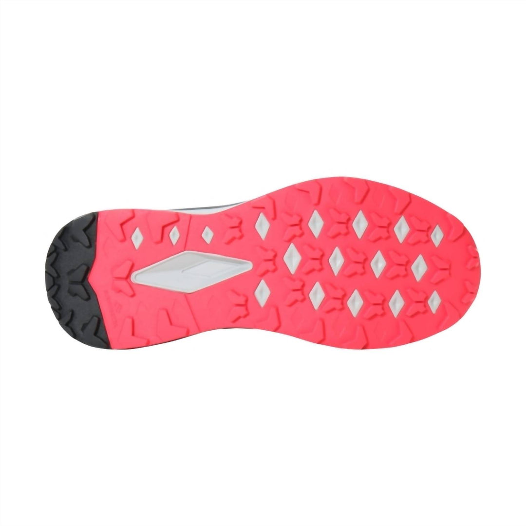 women's vectiv infinite trail running shoes in tnf black/brillant coral
