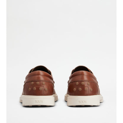 boat shoes in leather
