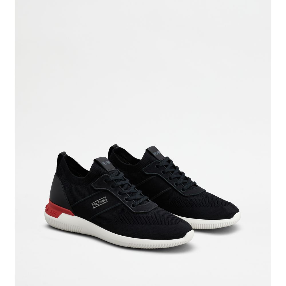 no_code knit in technical fabric and leather