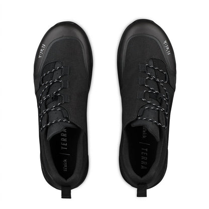 unisex terra ergolace x2 shoe in black/black