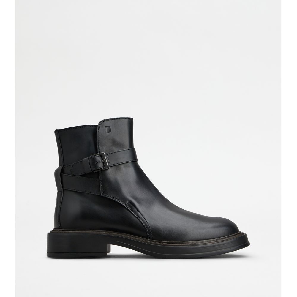UK 7 - black