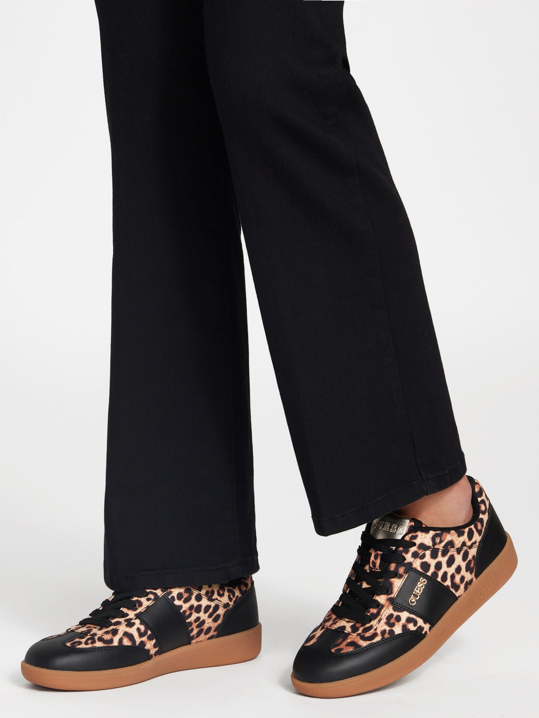 pelara faux-leather low-top sneakers