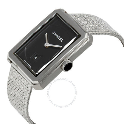 شانيل، ساعة نسائية بقرص أسود منقوش بنقشة بوي فريند