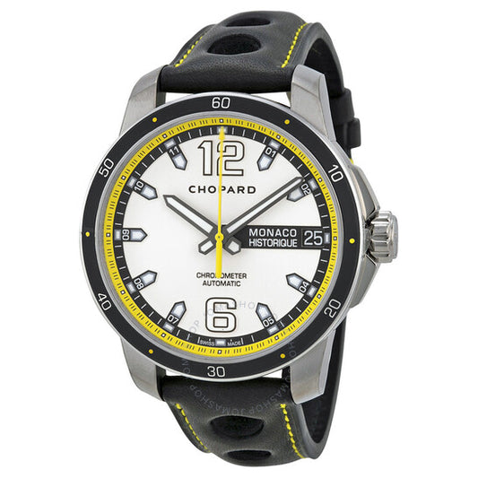 شوبارد، ساعة رجالية GPMH سنايلد رمادية اللون من التيتانيوم