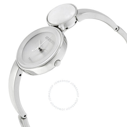 ساعة سيتيزن، سيلويت نسائية بمينا فضي