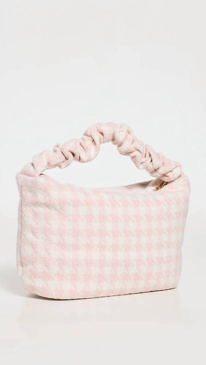 large houndstooth scrunch handle bag in pink