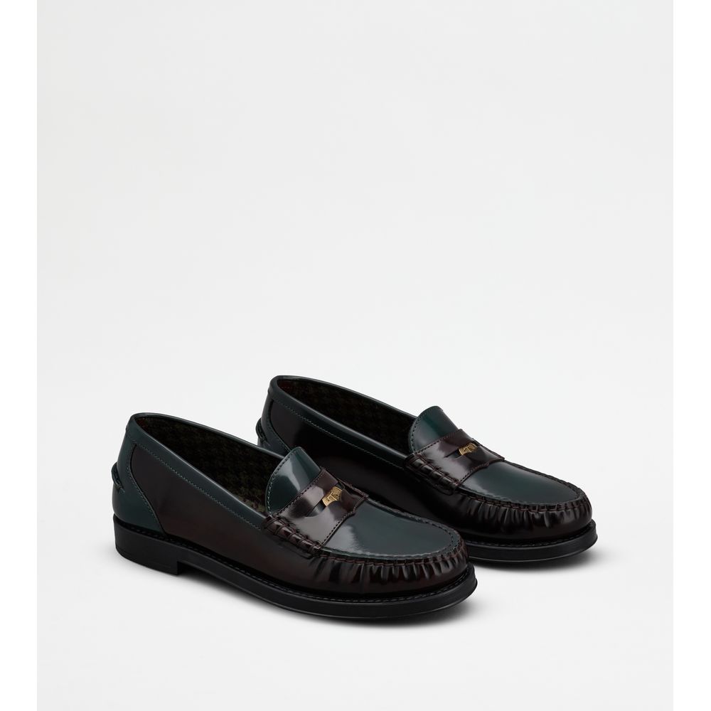 loafers in leather