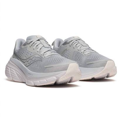 women's guide 18 running shoes in cloud nuage