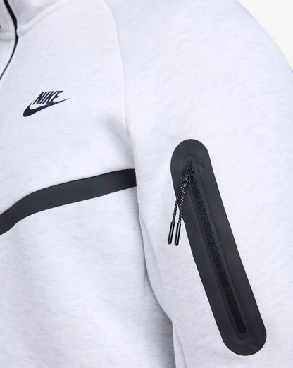 men's tech fleece zip up top in birch heather/black