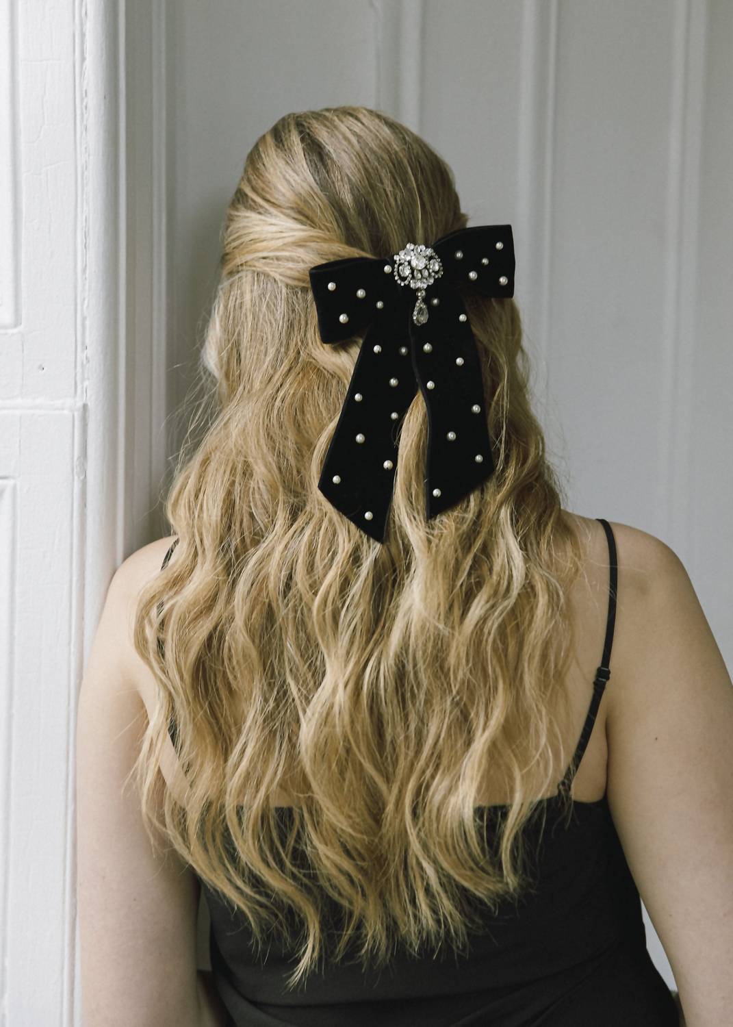 penelope bow barrette in black
