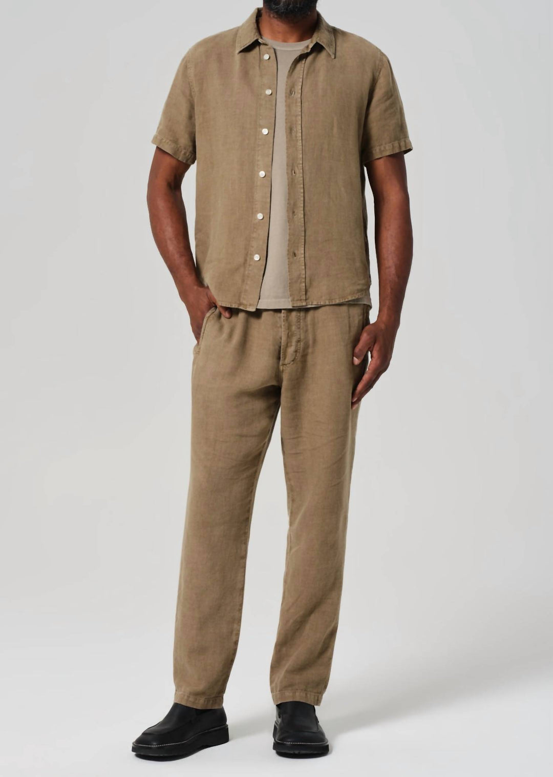 Medium - dark khaki
