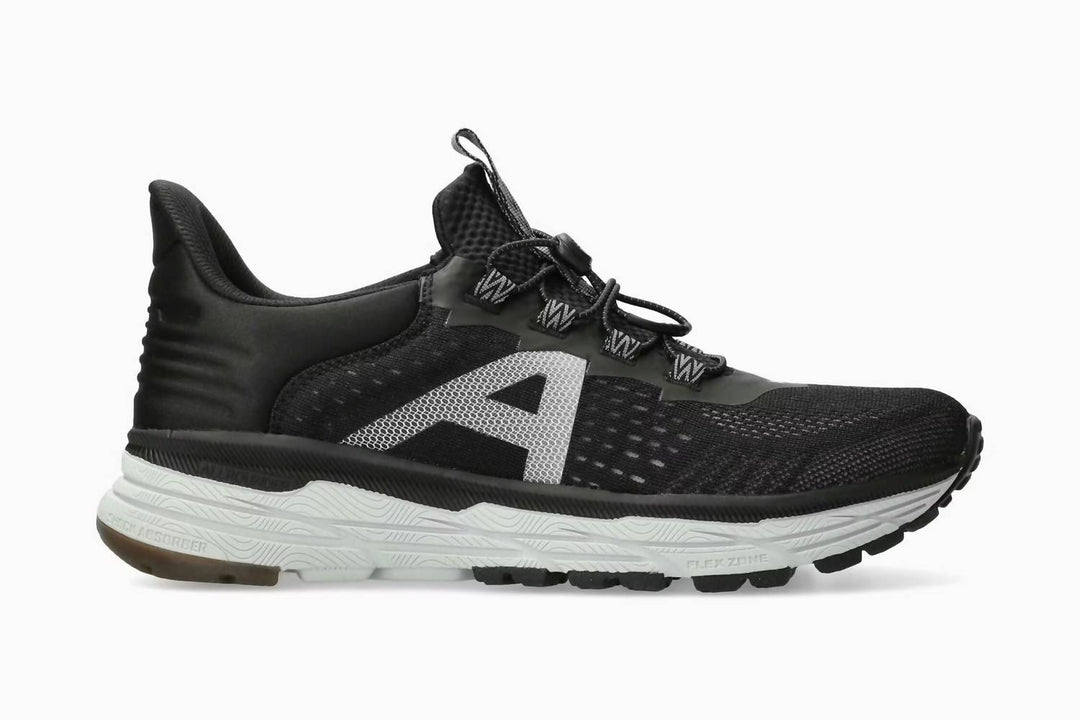 US 10 - black mesh