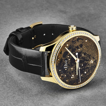 ساعة ديور مونتين أوتوماتيكية للسيدات بمينا ذهبي مرصعة بالألماس