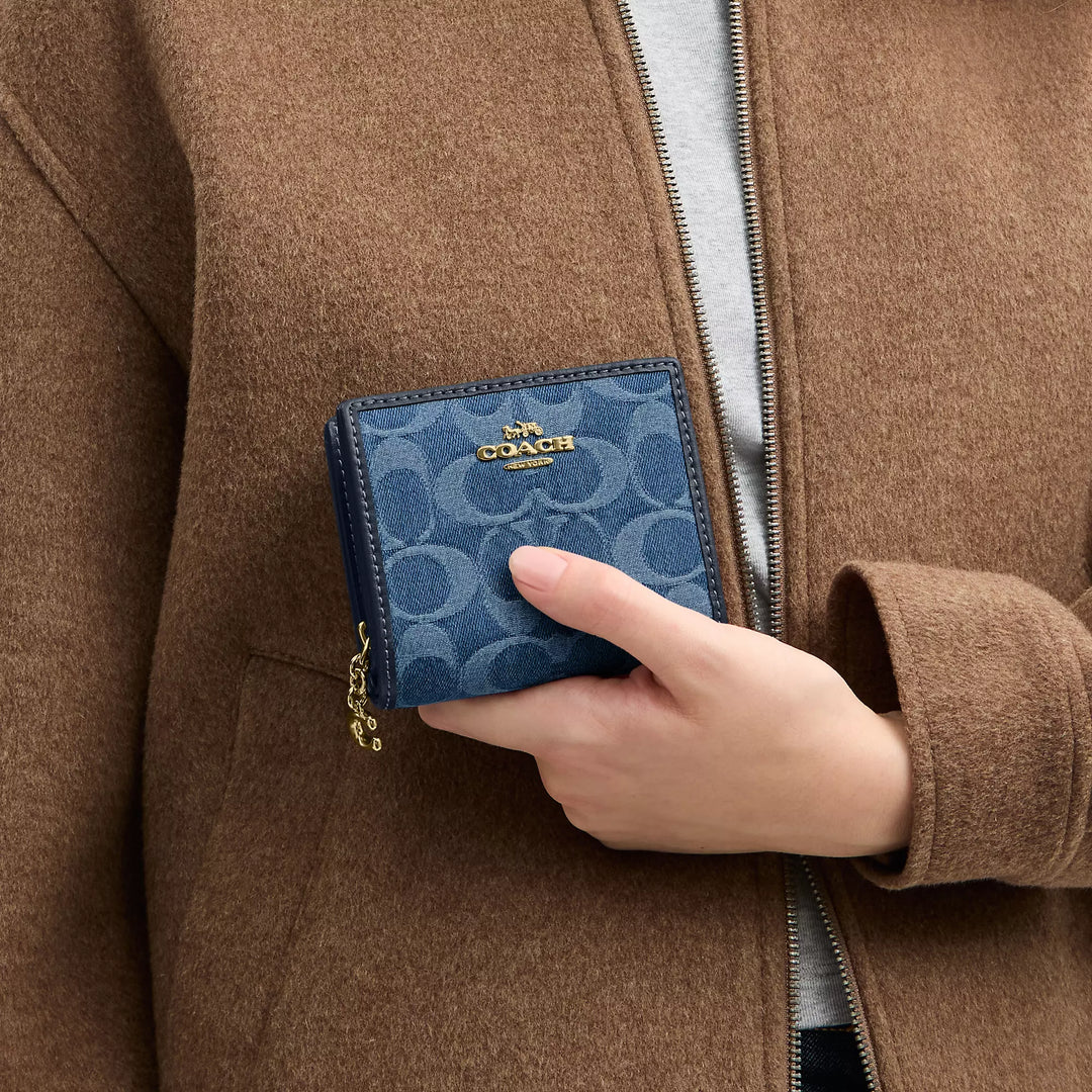 snap wallet in signature denim