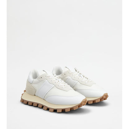 sneakers  1t in leather and fabric