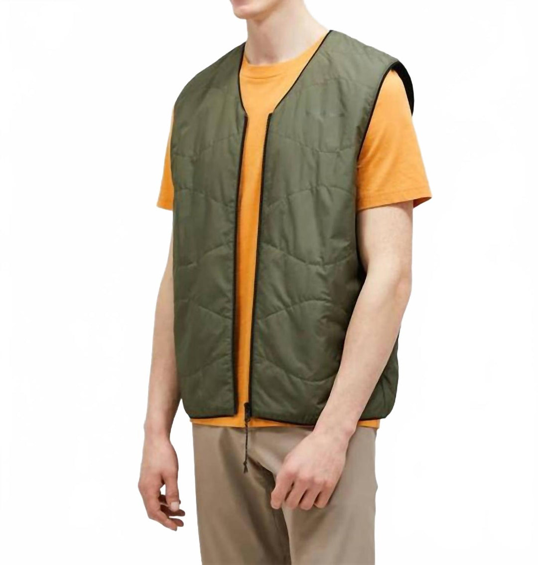 Medium - pine needle/black