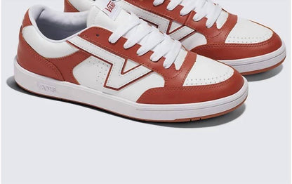 men's lowland comfycush shoe in 2-tone leather auburn