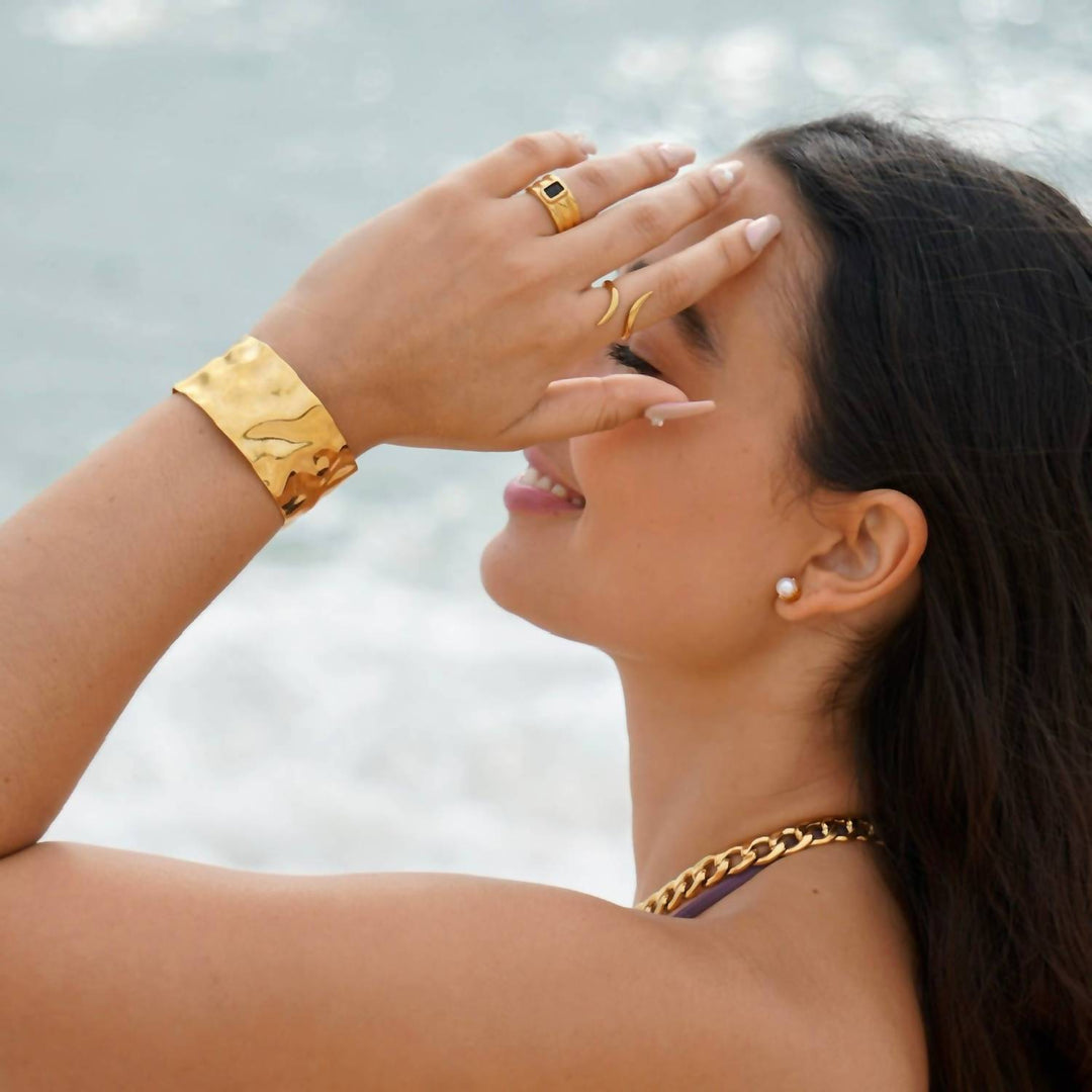 roxi hammered cuff bracelet in gold