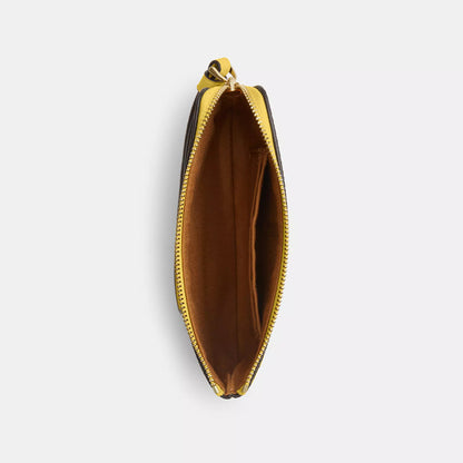 corner zip wristlet