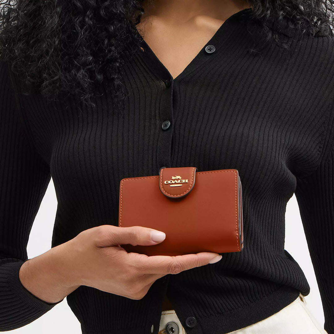 medium corner zip wallet
