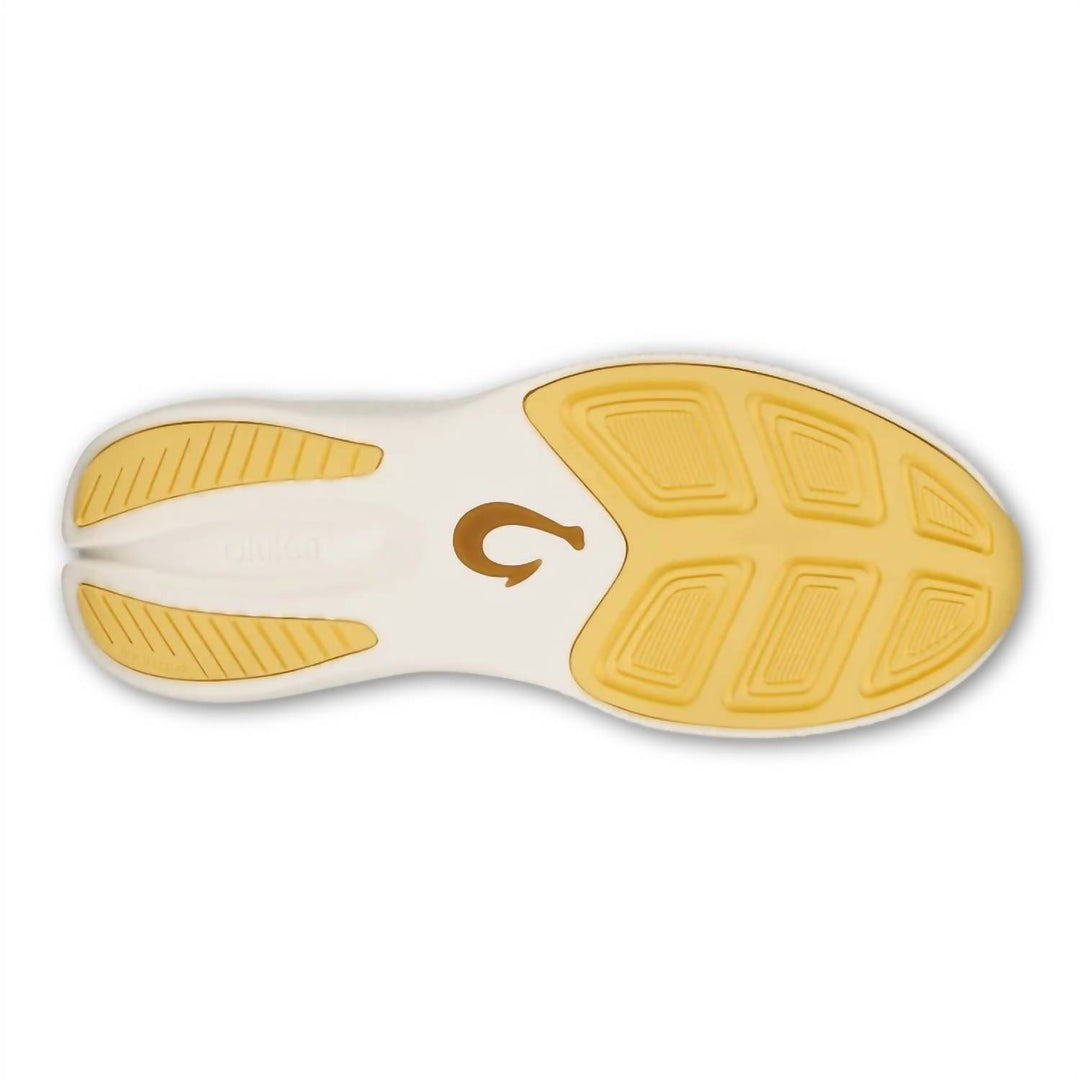 women's island hopper sneaker in puka/honey