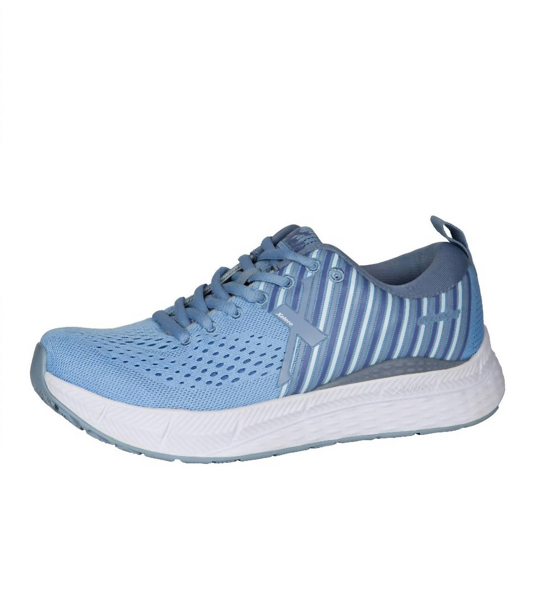 women's steadfast running shoes in light blue/white