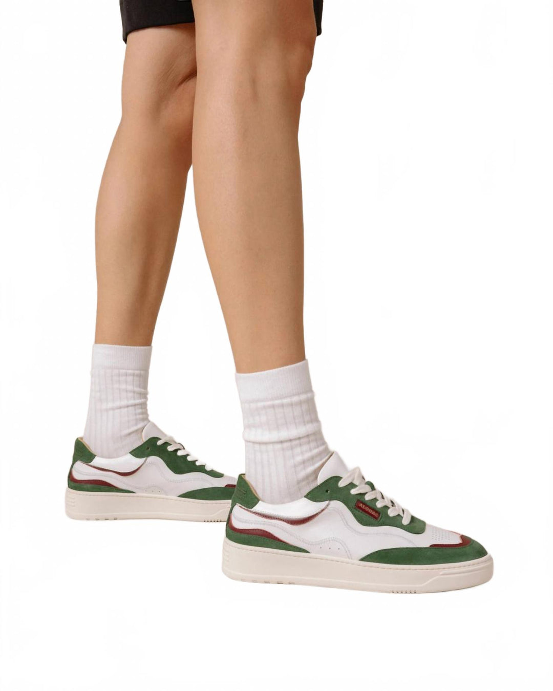 pond leather sneakers in green