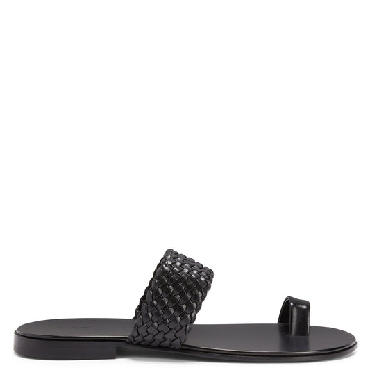 US 7 - black