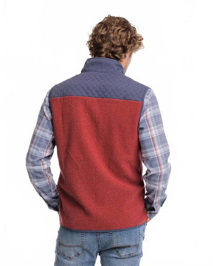 men's hucksley vest in tuscany red