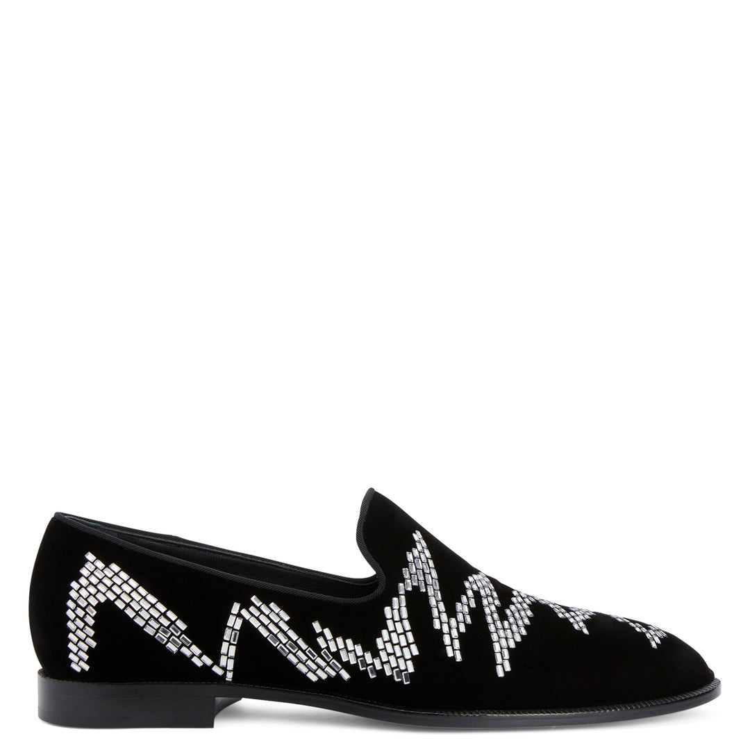 US 8 - black