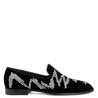 US 8 - black