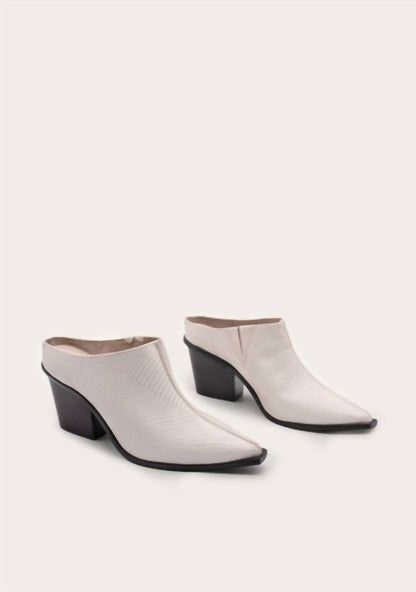 US 9 - ivory
