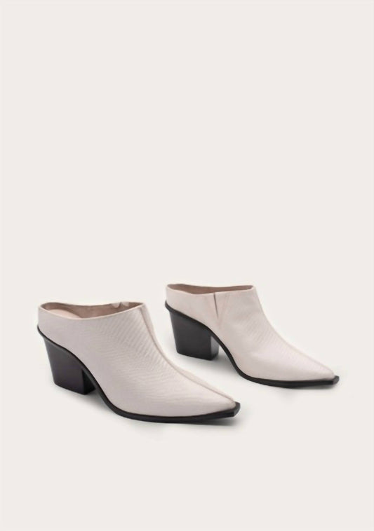 US 9 - ivory