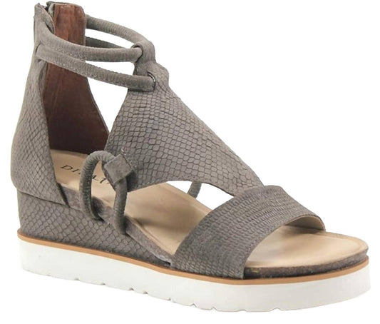 US 8.5 - snakeskin taupe