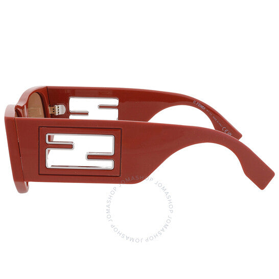 نظارة شمسية نسائية من فندي، بتصميم نافيجيتور بني