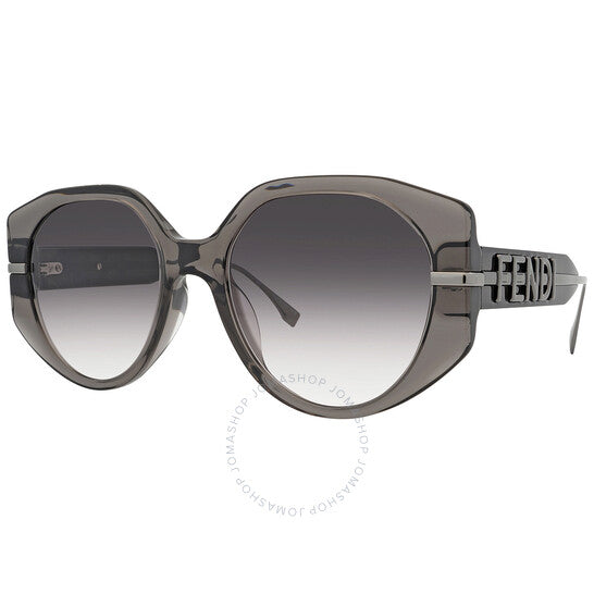 نظارة شمسية نسائية من فندي بتصميم فراشة الدخان المتدرج