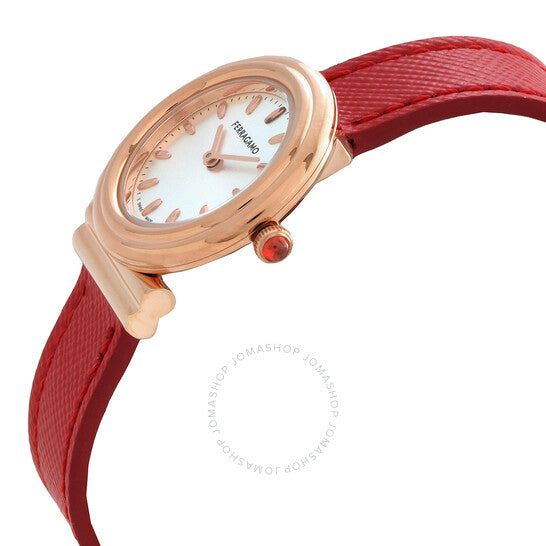 ساعة فيراغامو جانشيني كوارتز بمينا فضية للنساء