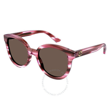 نظارة شمسية نسائية من غوتشي، بتصميم عين القطة باللون البني